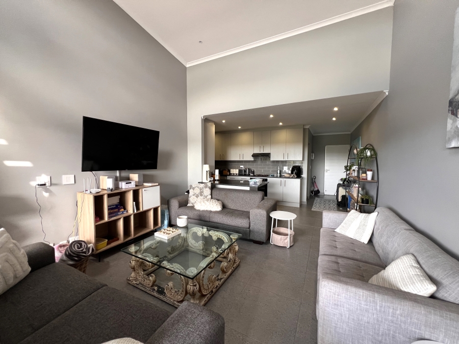 To Let 2 Bedroom Property for Rent in Royal Ascot Western Cape